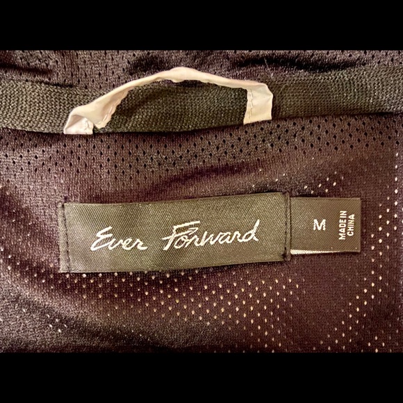 Men’s Ever Forward Windbreaker Size Medium - Picture 3 of 3